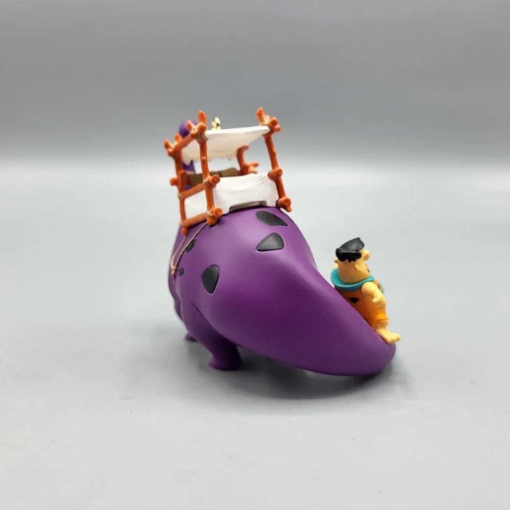Hallmark preowned good